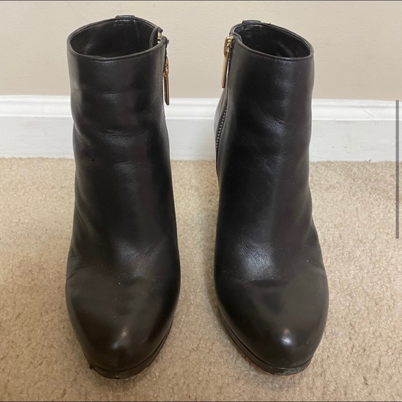 Michael Kors Frenchie Leather Booties Size 8 - Picture 4 of 8